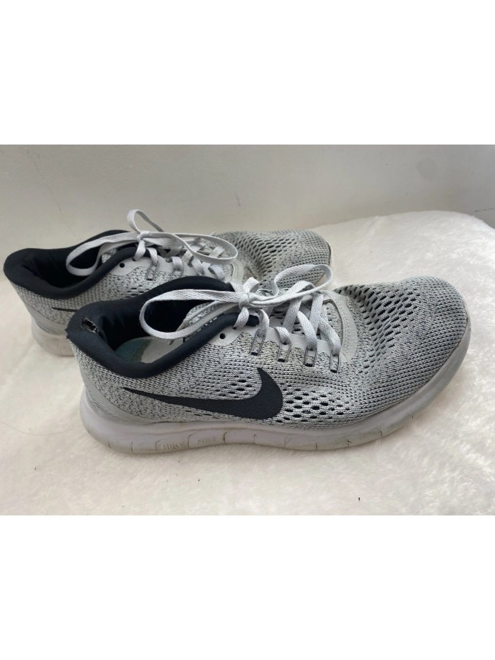 Nike Women’s Light Gray Mesh Sneakers with Black Swoosh